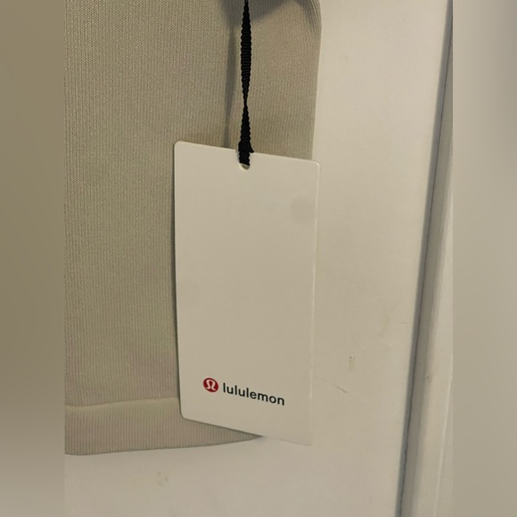 Lululemon Boxy Knit T-Shirt, Size Small - Picture 8 of 8